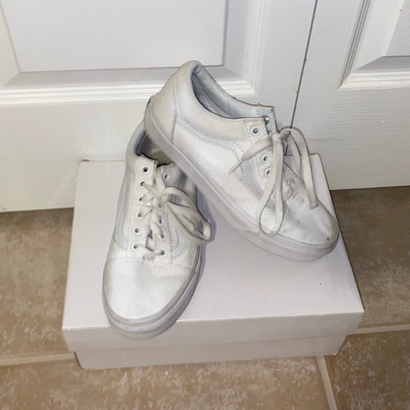 Vans Shoes - White Old School Vans